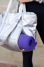 Load image into Gallery viewer, Metallic Puffer Tote