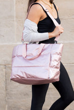 Load image into Gallery viewer, Metallic Puffer Tote