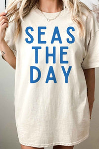 SEAS THE DAY OVERSIZED GRAPHIC TEE