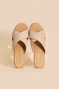 HEIGHT-S RAFFIA PLATFORM SLIDES